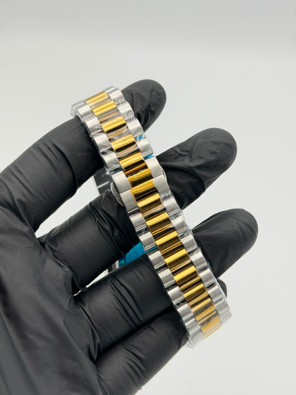 Black Dial Two-Tone Gold & Silver Watch – Crystal Markers - Image 2