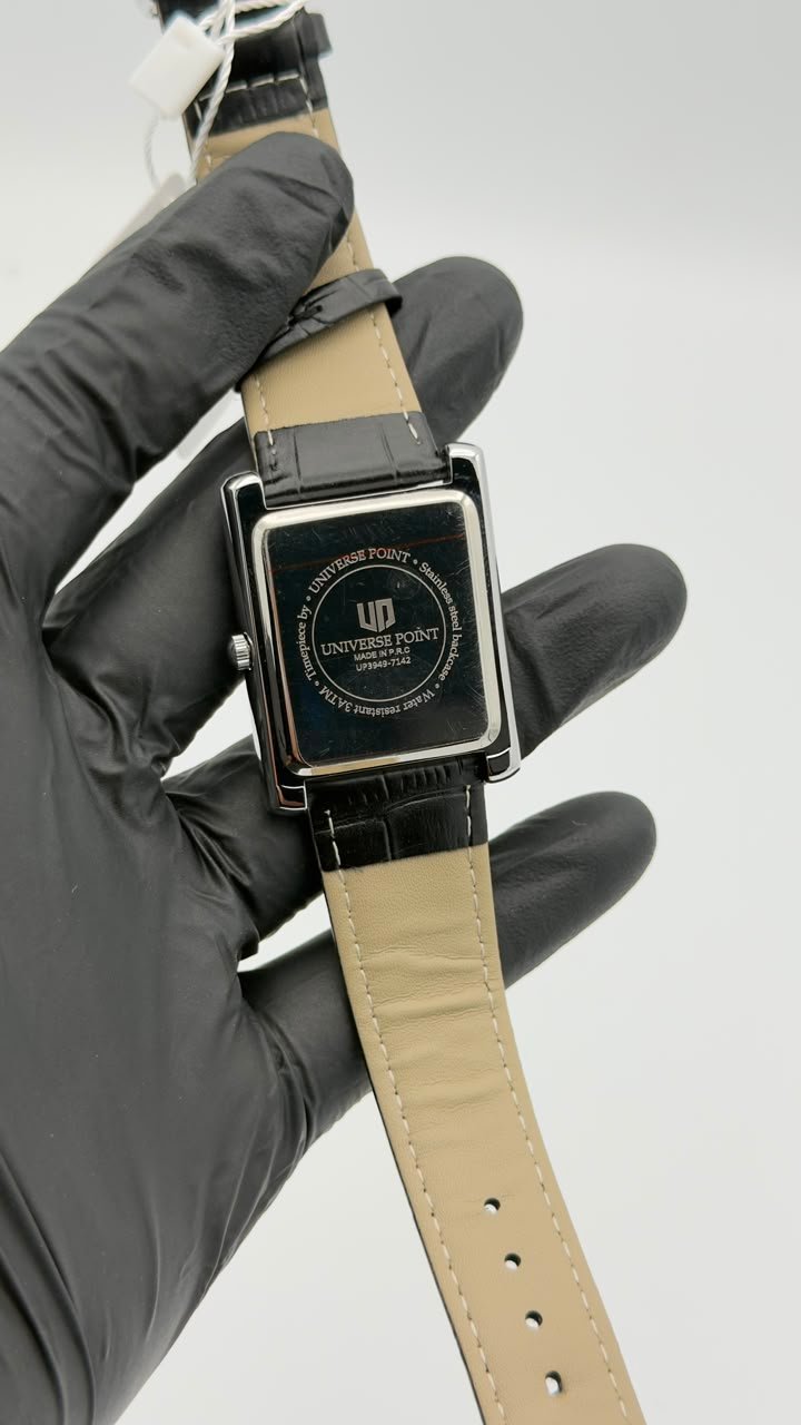 Black Rectangular Roman Numeral Leather Strap Quartz Watch - Image 5