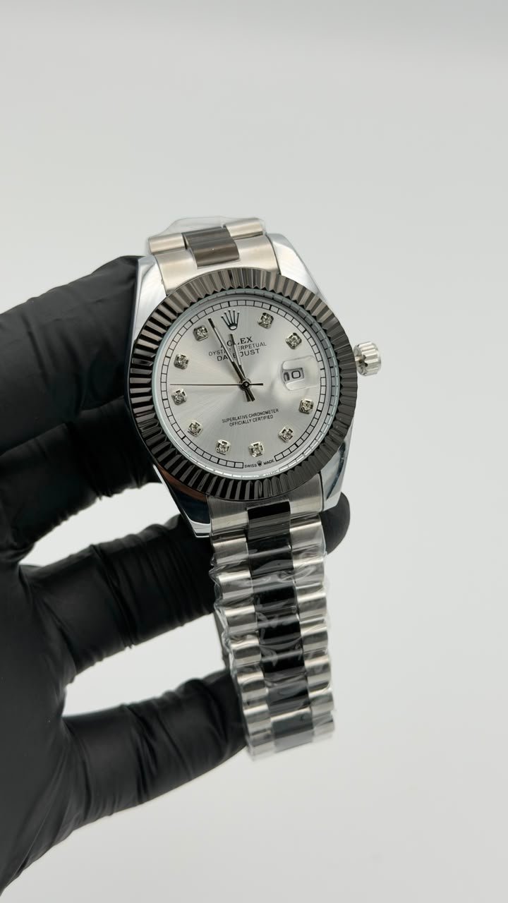 Silver White Dial Fluted Bezel Quartz Watch